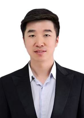 李明亮（国瓷红叶画院高级画师）